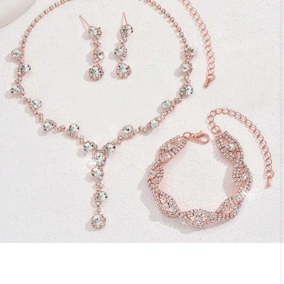 NWT ROSE GOLD RHINESTONE JEWELRY SET - Picture 4 of 6